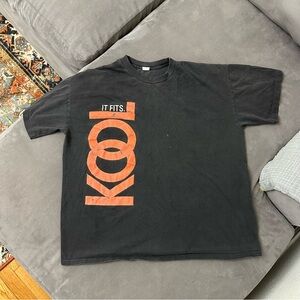 Vintage 1990s Single Stitch “It Fits. Kool” Cigarettes Shirt Size XL Distressed